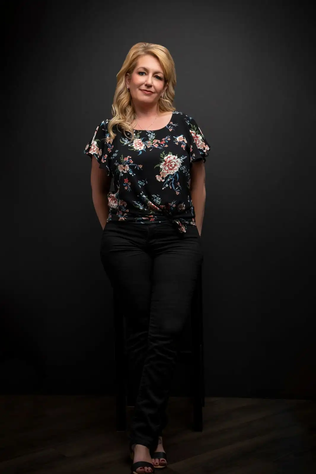 Linette Moore, Mortgage Broker